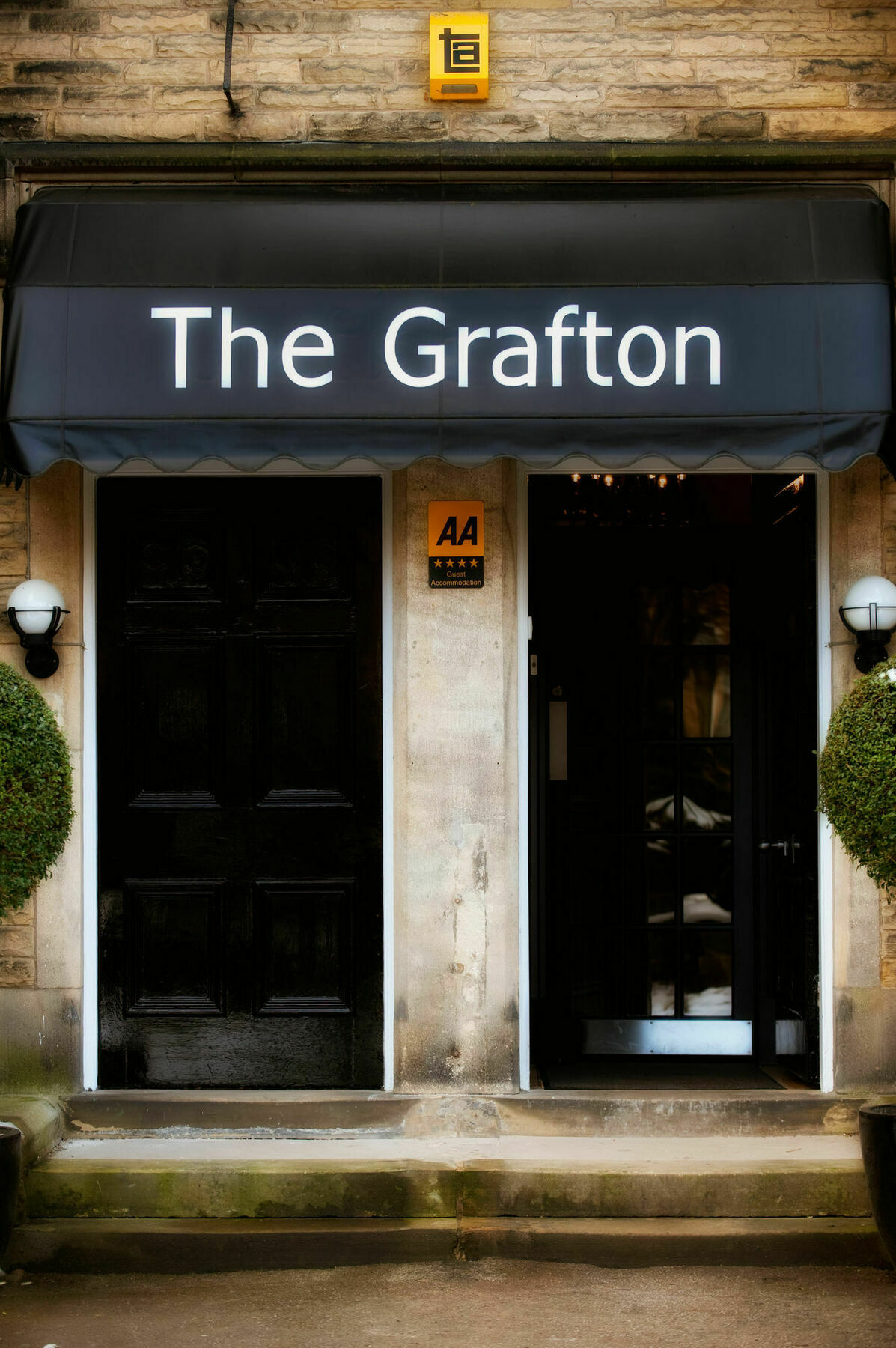 מלון הרוגייט The Grafton מראה חיצוני תמונה The Grafton
